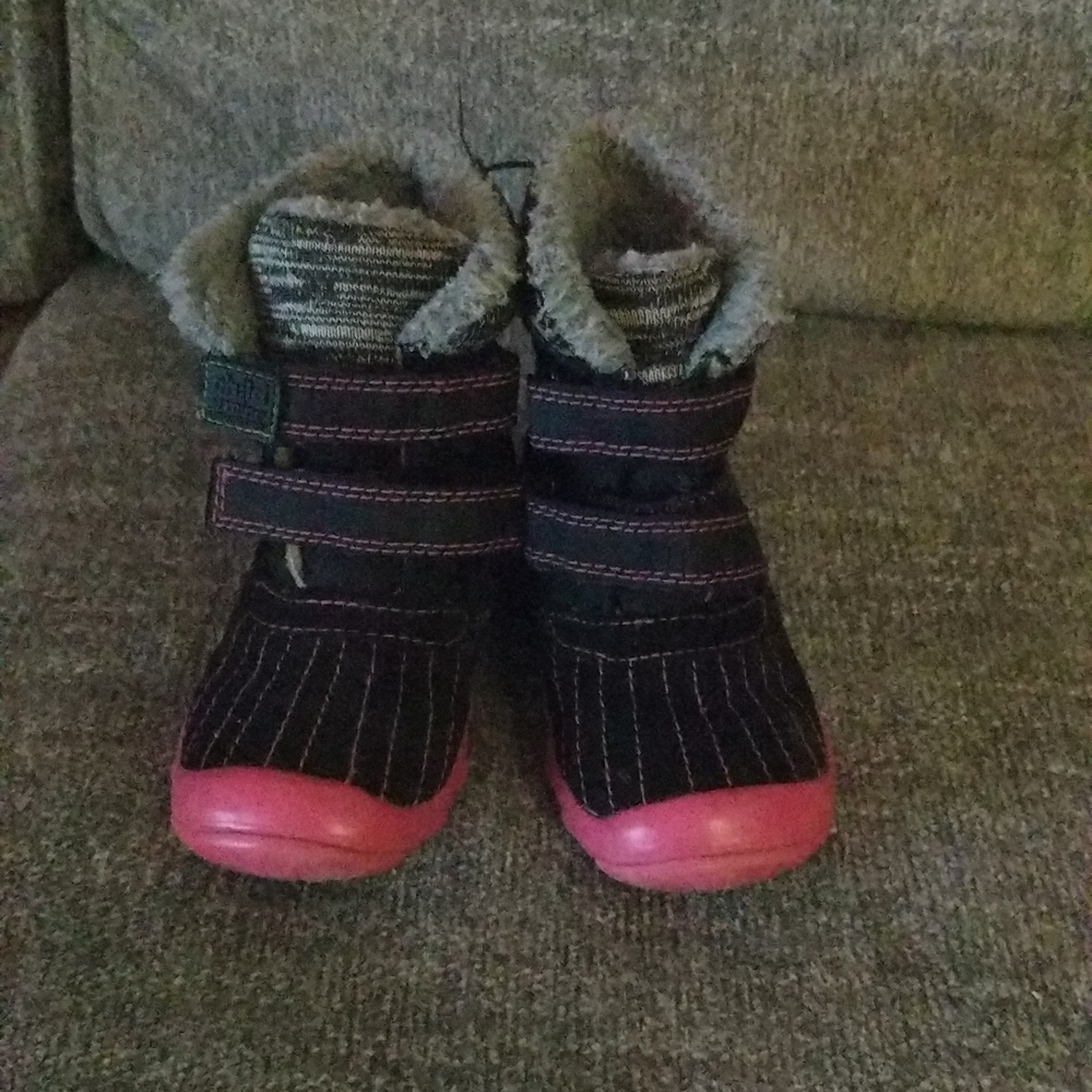 Black and pink snow boots gray fox fur by child of mine.